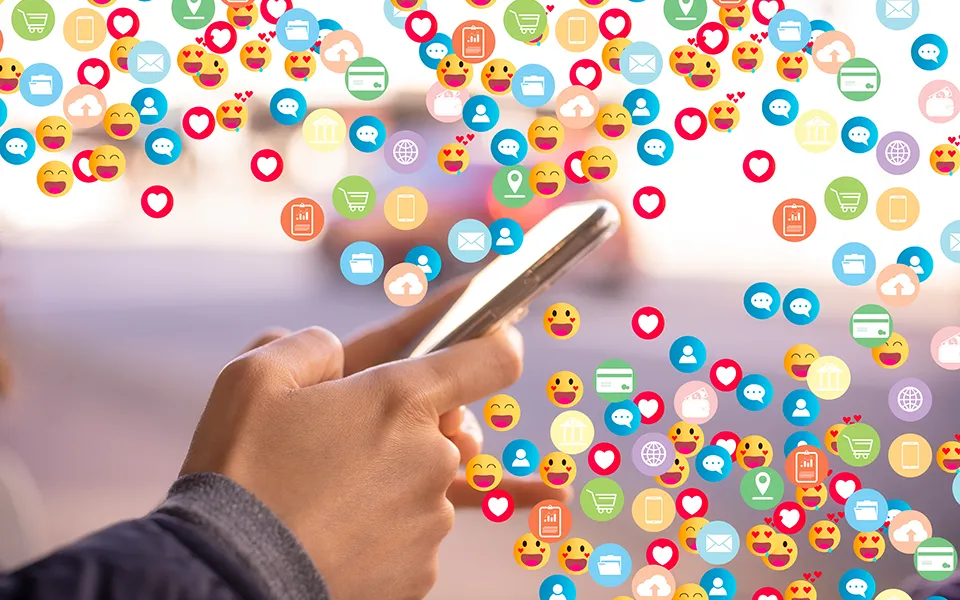 スマホで繋がる無限の情報